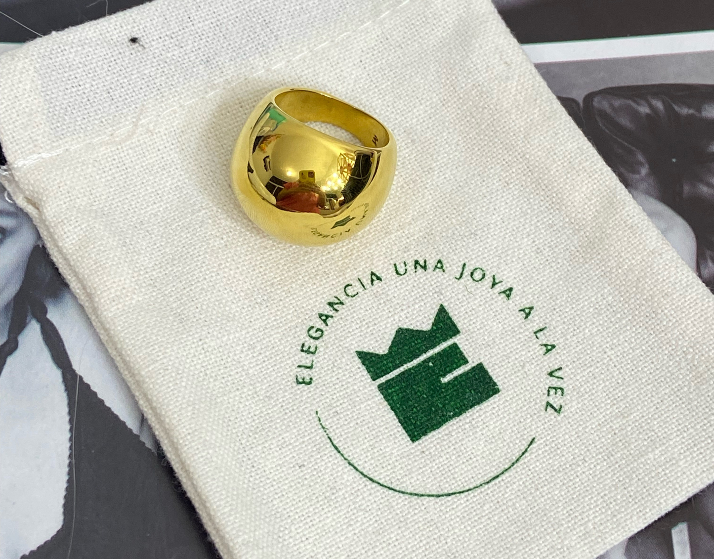 Anillo Nia