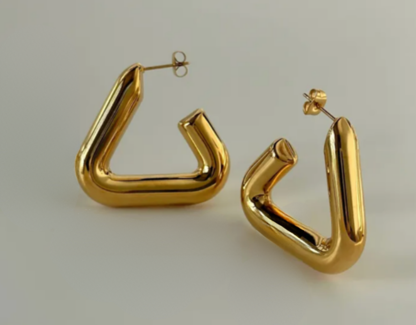 Aretes Helen