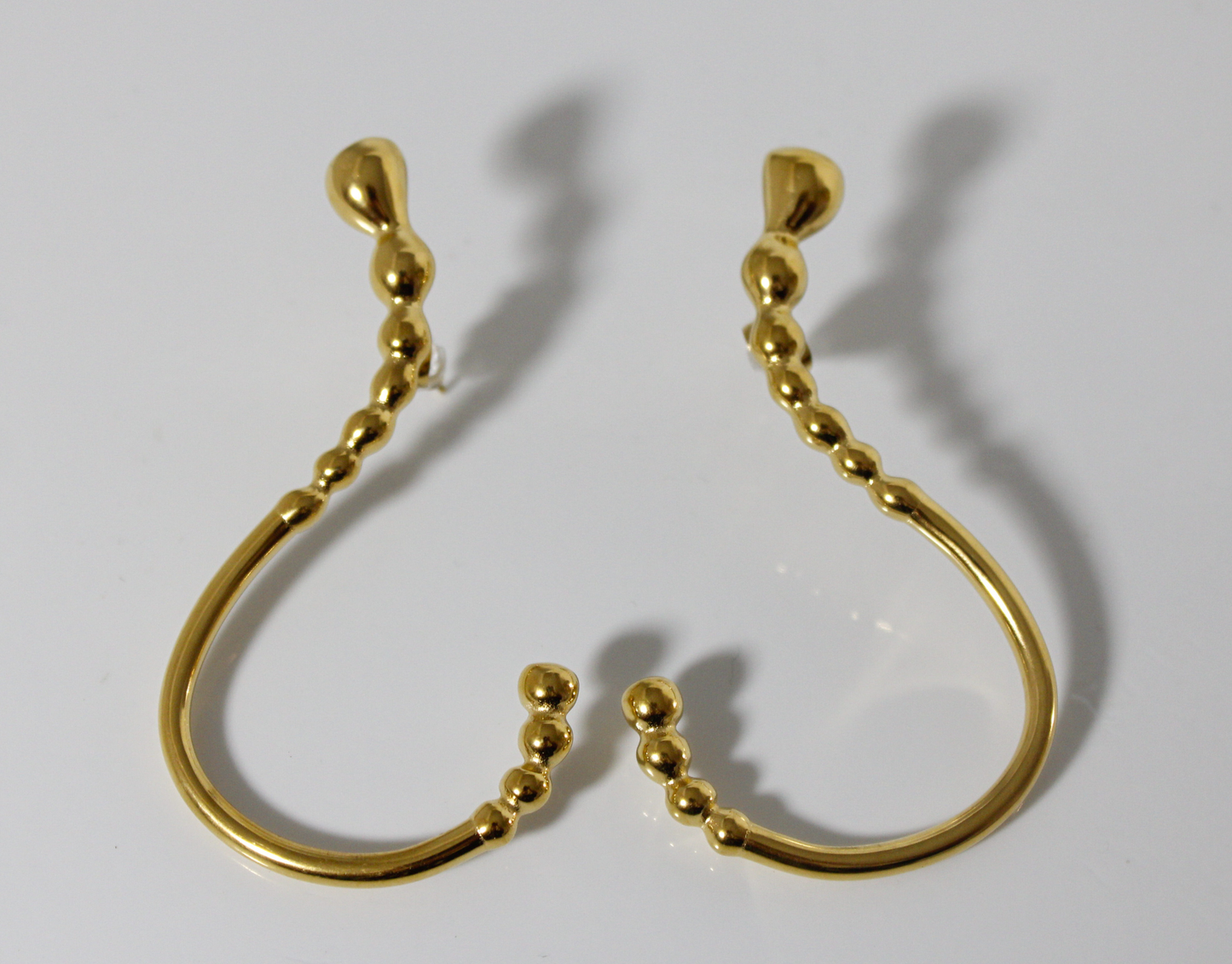 Aretes Eoné