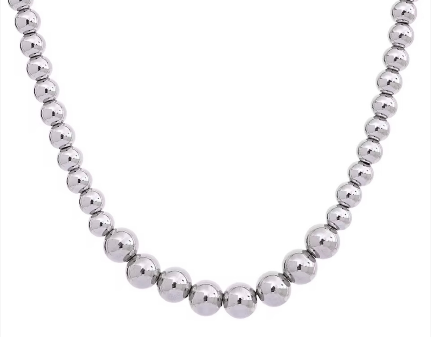 Joyería de mujer elegante de Emperatriz. Diseños modernos que reflejan poder y estilo
