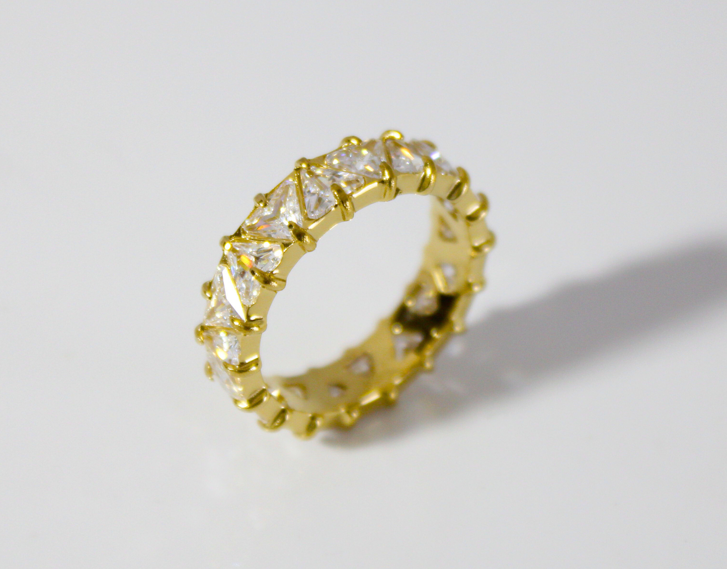 Anillo Oria dorado