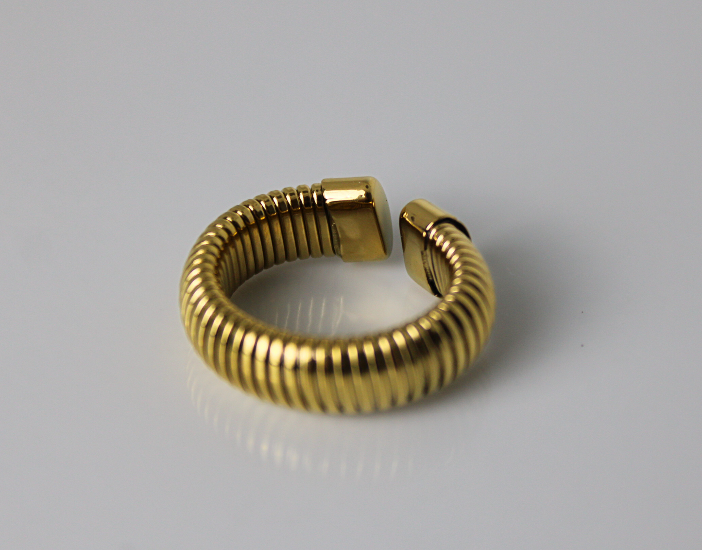 Anillo Cleo dorado