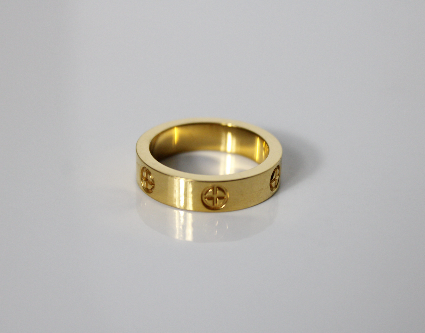 Anillo Carlot dorado