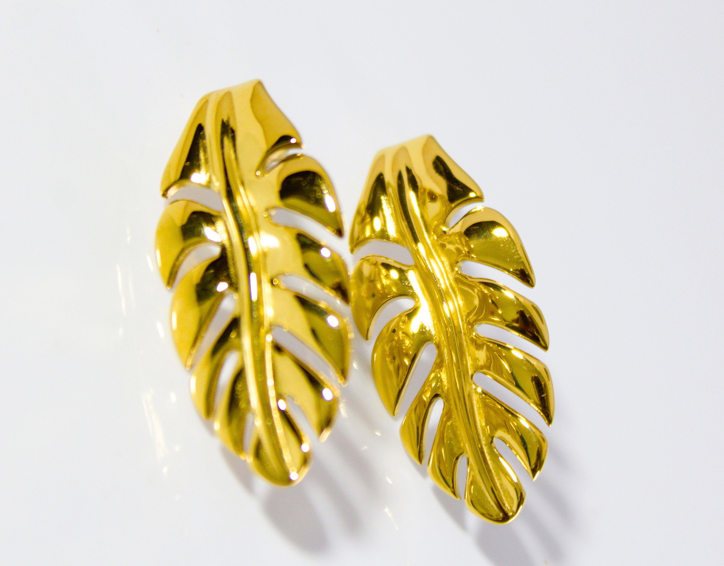 Aretes Verdea dorados